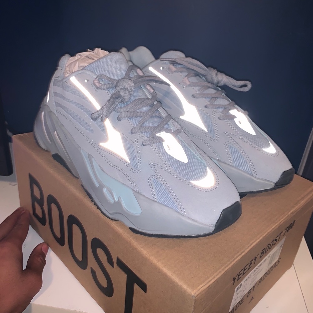 Yeezy boost 700 V2 Vanta
